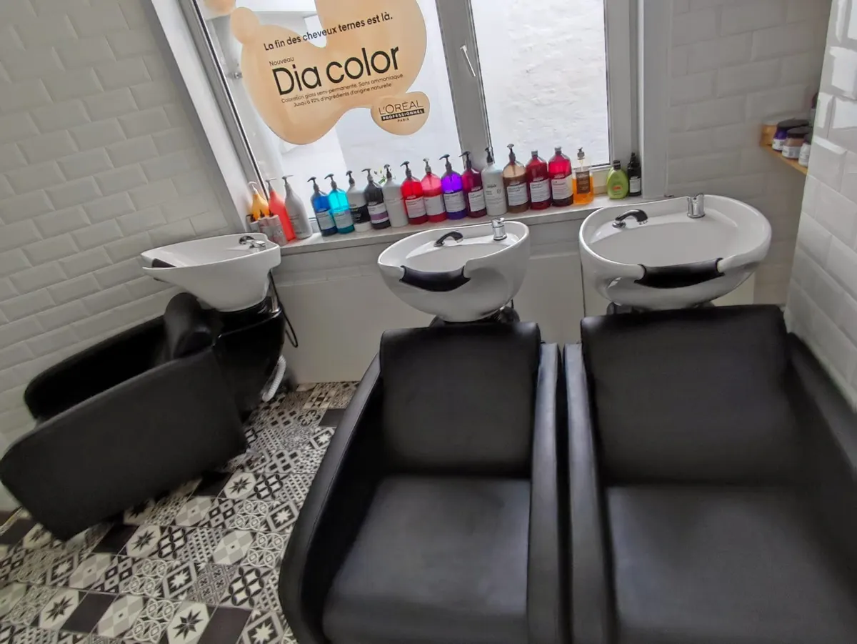 Bacs à shampoing du Studio d'Arno, Saint-Pol-sur-Mer